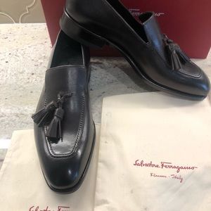 Ferragamo men’s loafers shoes 9E